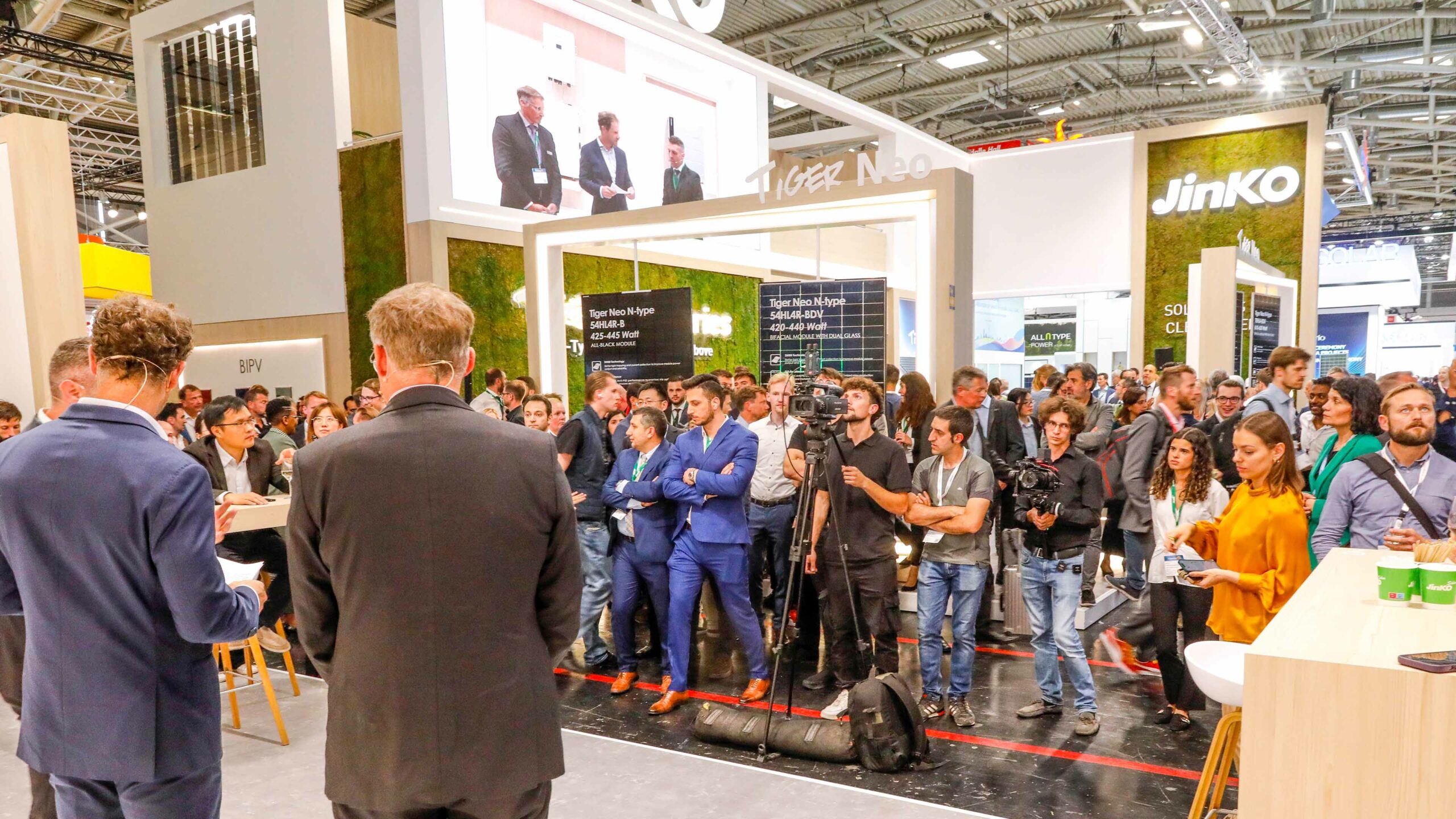 JinkoSolar launches G2 Battery into the European Market at Intersolar Europe